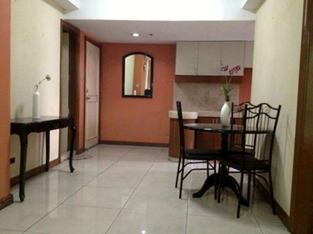 Mpt Suites Makati City Zimmer foto
