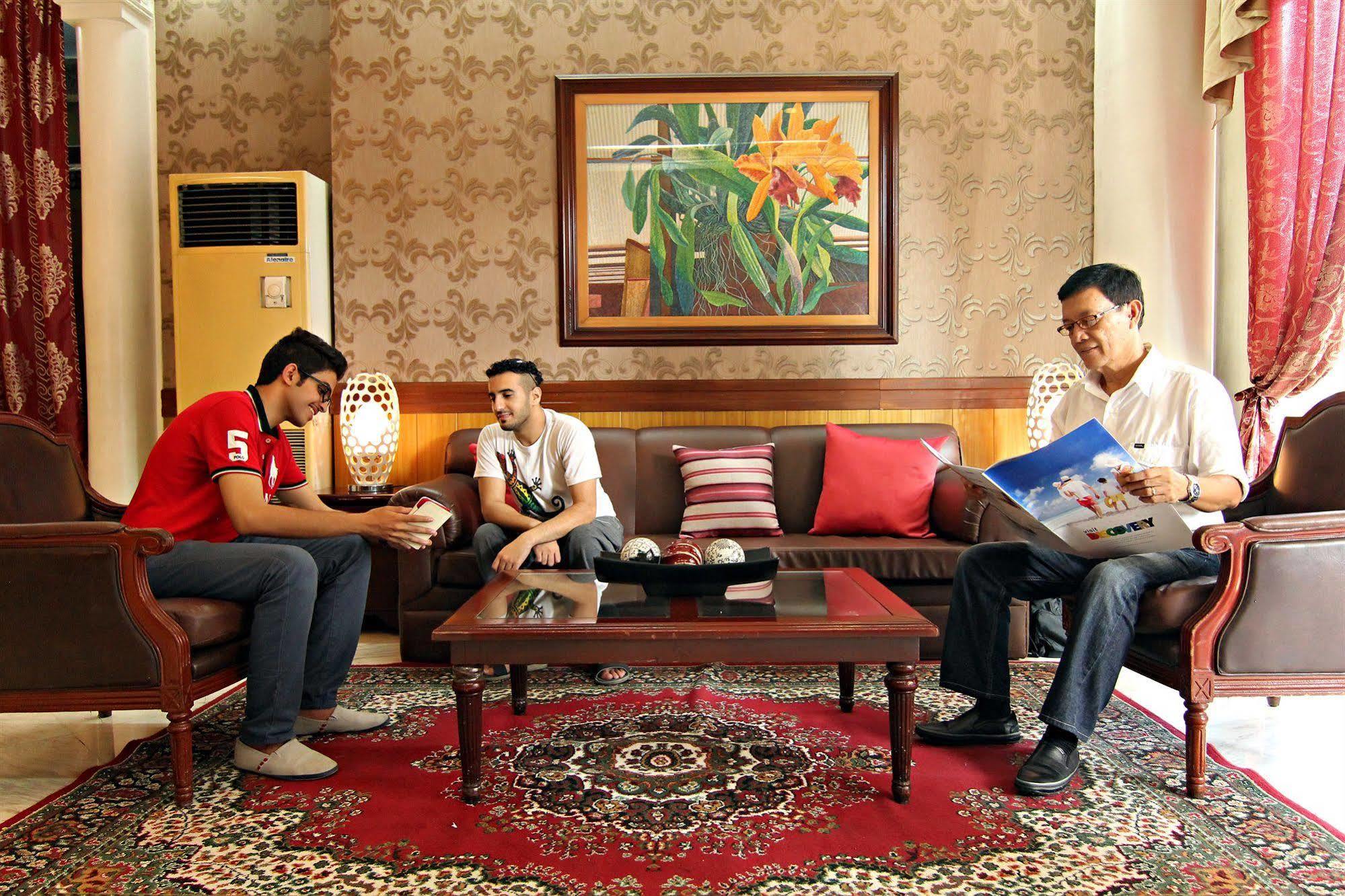 Mpt Suites Makati City Exterior foto